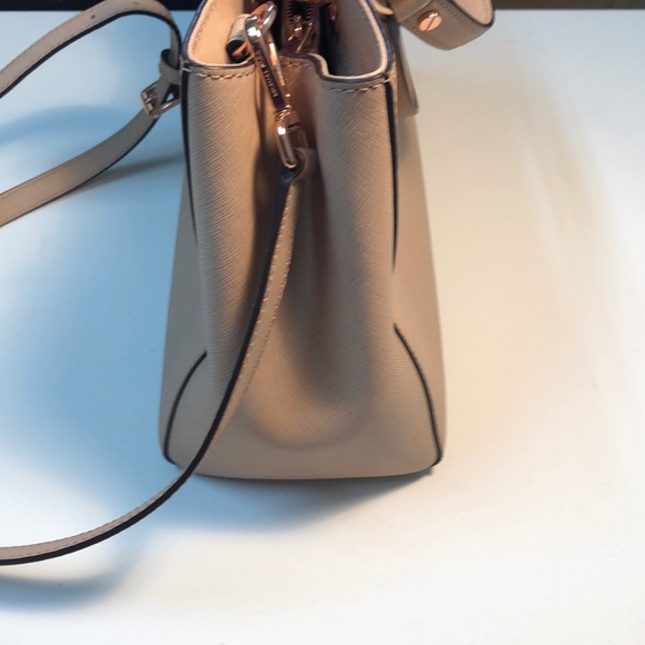 Michael Kors purse - Picture 5 of 8